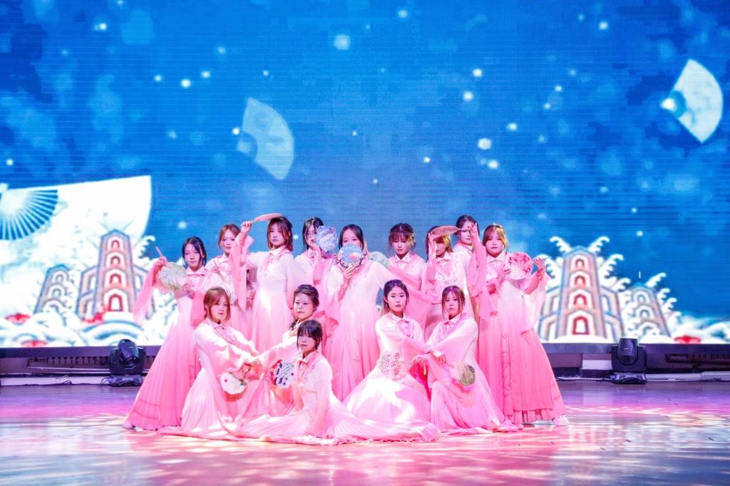 第十一届大学生校园艺术节暨纪念抗战争胜利80周年艺术展演活动“峥嵘映初心，青春奋进时”舞台剧大赛圆满落幕